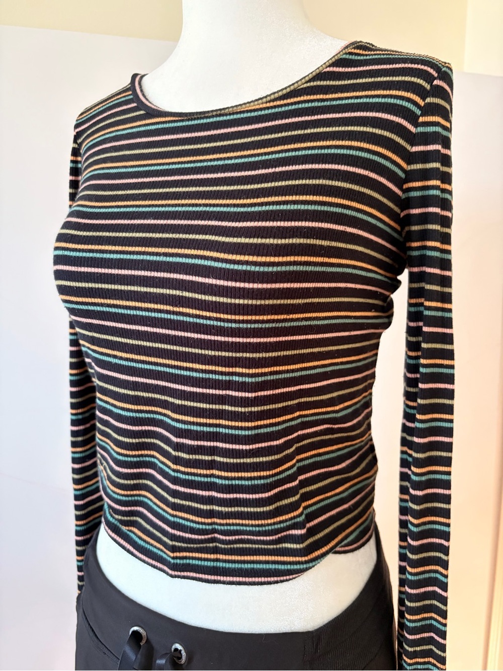 🍀 2/$10: Striped Ribbed Long-Sleeve Crop Top